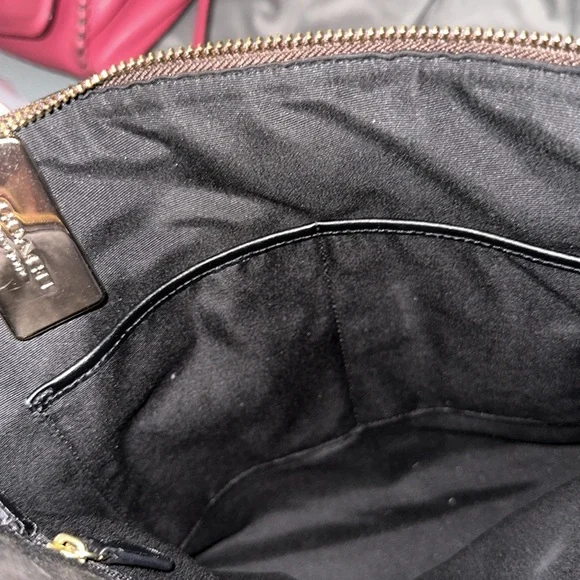 NWOT coach brown and black signature huge bag nice brand new like pretty - Picture 8 of 8